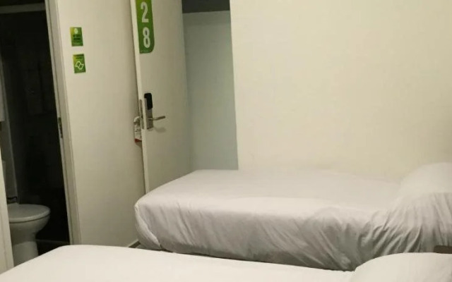 Mr Hostel Business Lodge