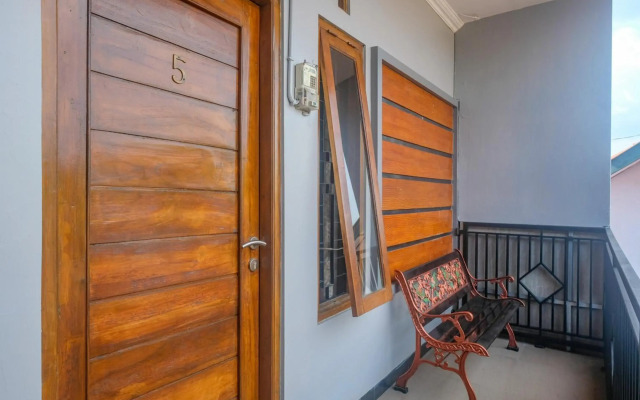 Super OYO 1226 Al Abror Homestay