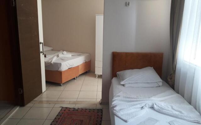 Daisy Hotel