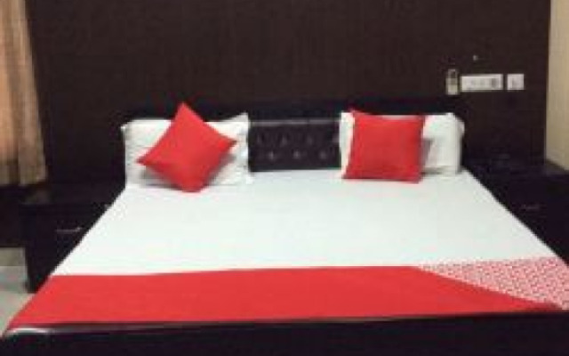 Raj Mahal Motel