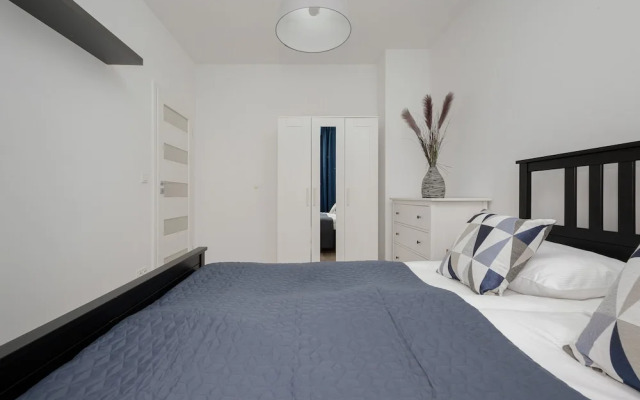 Złoty Potok Apartment Warsaw by Renters