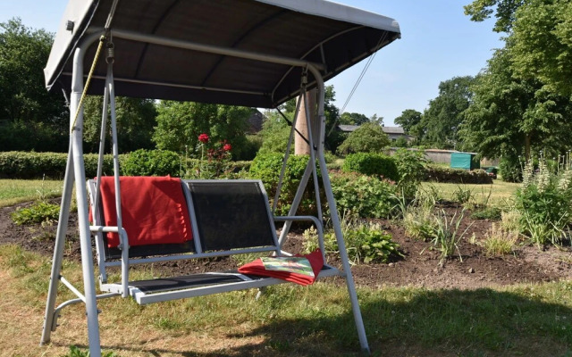 Spacious Apartment With Garden, Terrace, Heating and Bar