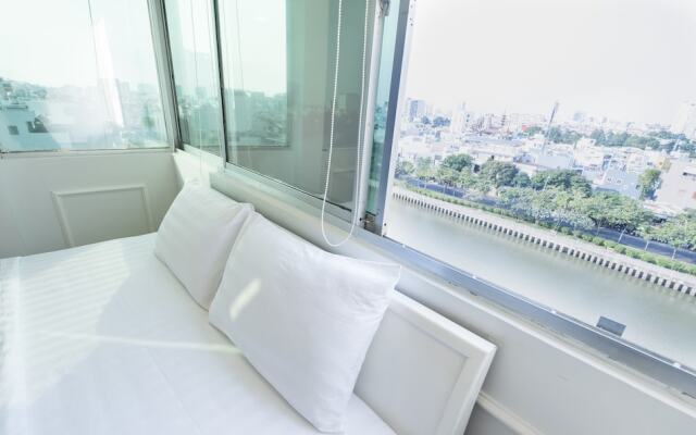 White Diamond PN Hotel