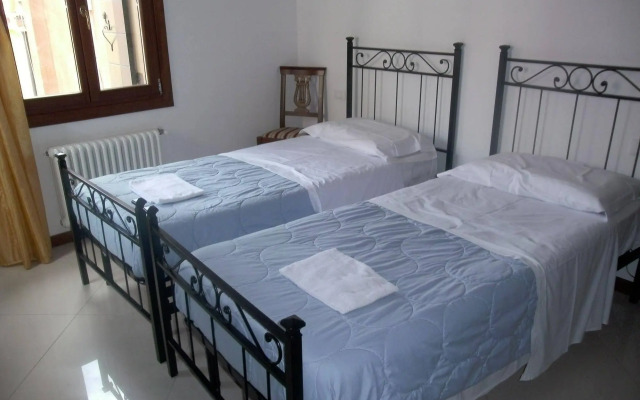 Sweet Venice - rooms & apartments