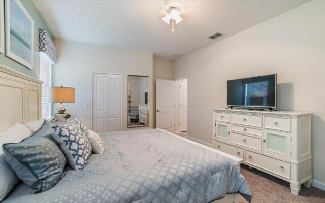1411 Rolling Fairway Drive