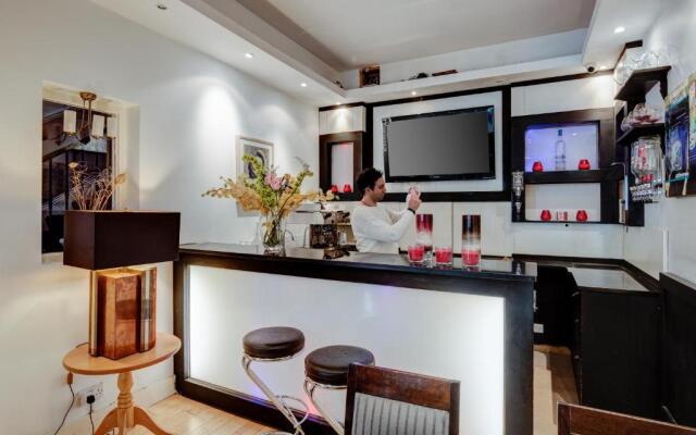 Admiral Hotel at Park Avenue