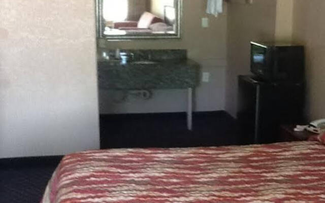Relax Inn