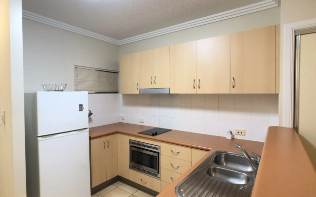 City Plaza Apartments