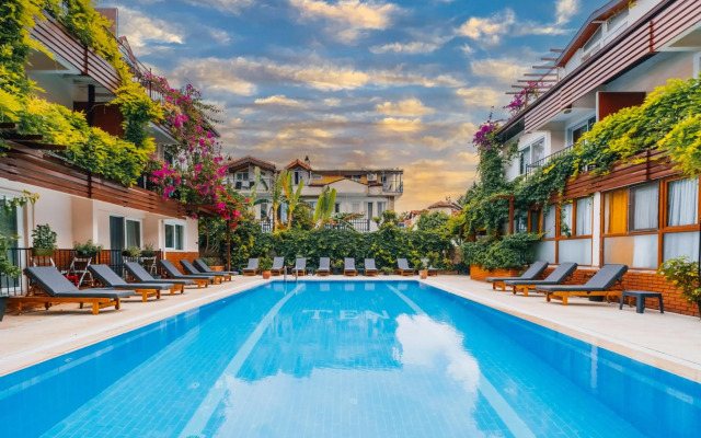 Ten Apart Hotel
