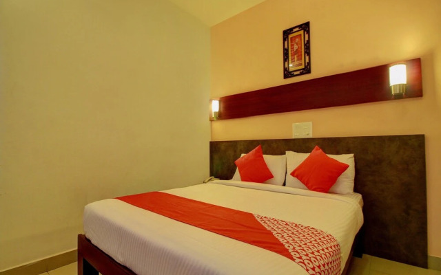 Capital O 19377 Falnir Palace