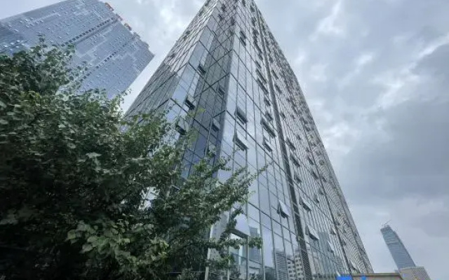 Yuepeng Boutique Apartment (Dalian Harbour Plaza)