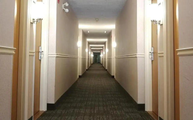 Econo Lodge Airport