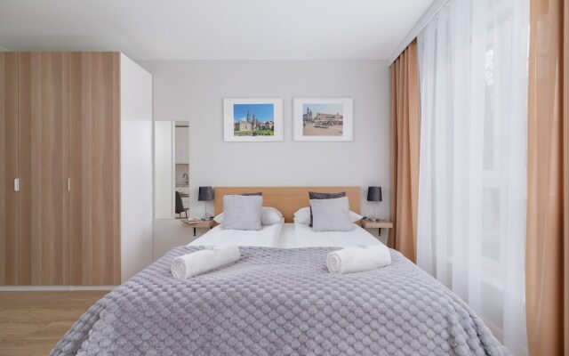 Czarnowiejska Studio by Renters