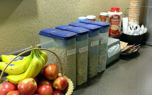 Americas Best Value Inn & Suites Williamstown