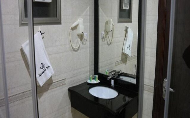 Dream Inn Hotel & Suites