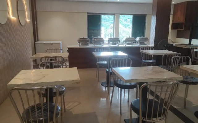 Hotel Hi city Inn Near ISBT
