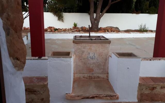Guest House Almeixar