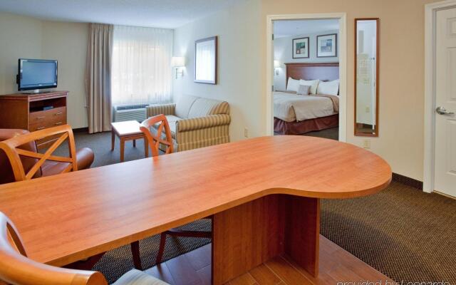 Candlewood Suites Richmond Airport, an IHG Hotel