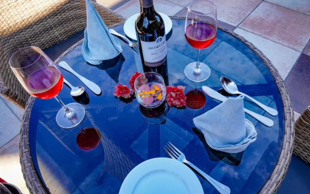 Infinitea Tea Garden Resort