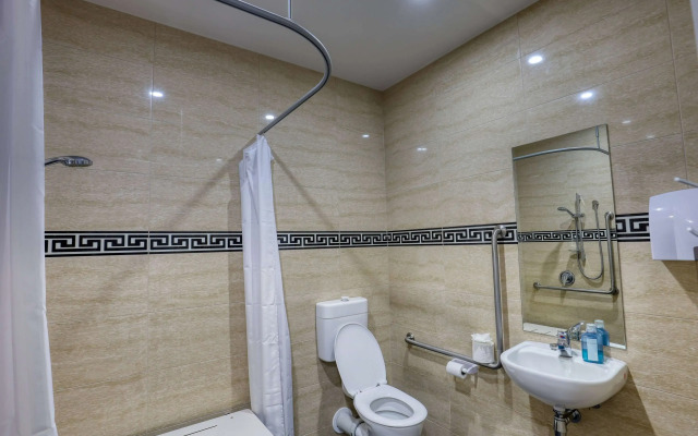 Ramada by Wyndham Hamilton City Center