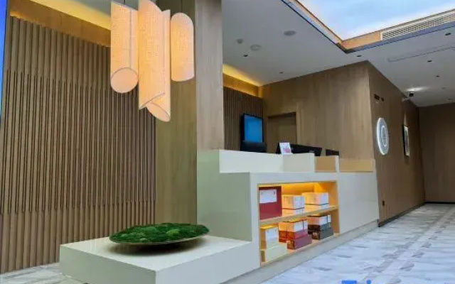 Thank Inn Premium (Jiangmen Enping Jinsha Square Branch)