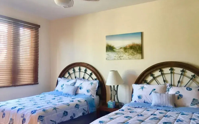 Giovanni Beachfront Community w Pools
