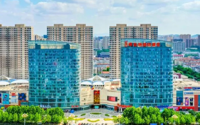 48/2000  Vienna International Hotel (Yantai Jintan Beach Zhonghua Shopping Center) – Outside – Yantai