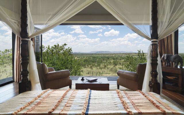 Отель Four Seasons Safari Lodge Serengeti