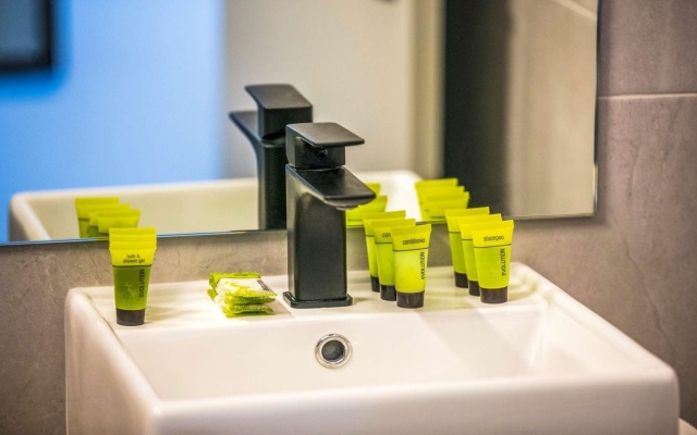 Nightcap at The Cheeky Squire – Bathroom – Melbourne