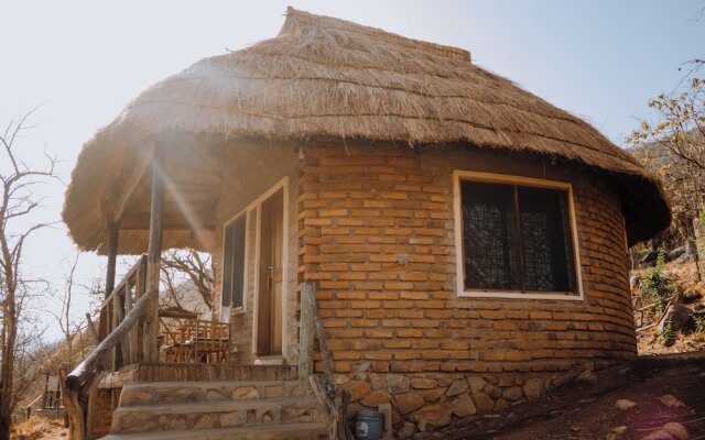 Ruaha Hilltop Lodge