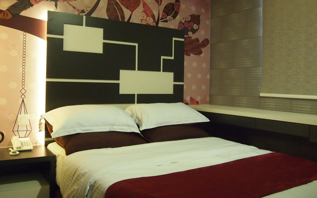 Hotel Zamburger Legenda