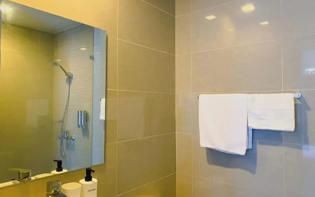 Uptown Park Suites Tower 1