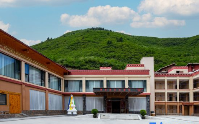 Lanyue Hotel – Exterior – Ngawa