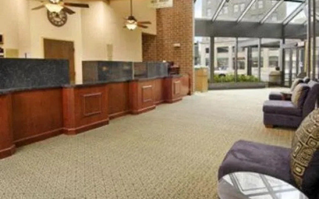 Ramada Waterloo Hotel and Convention Center