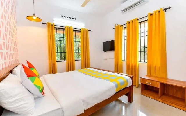 White House by OYO Rooms