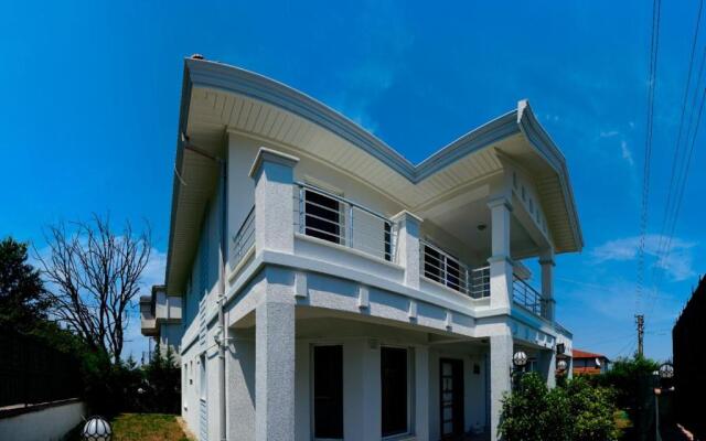 Sapanca Manzara Villa 2 Isıtma Havuzlu