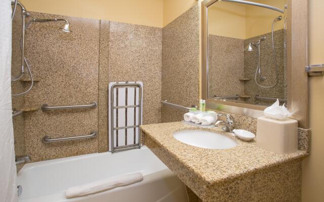 Holiday Inn Express Hotel & Suites Denver North - Thornton, an IHG Hotel