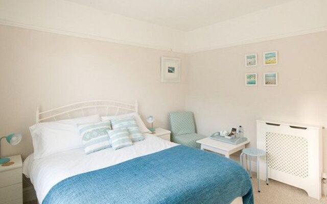 The Cove Guest House