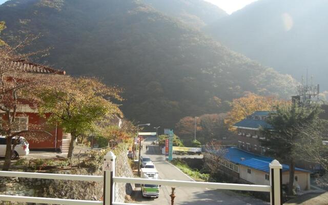 EUNHYE Family Hotel