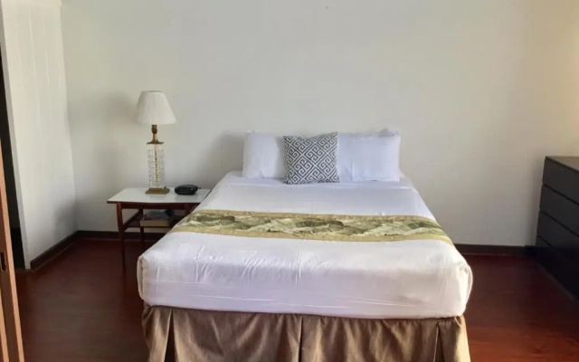Holiday Surf Hotel