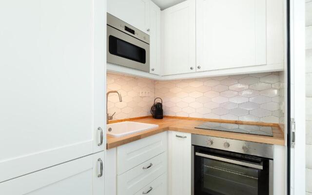 V008 - ESTRELLA DE RELJA - Roses