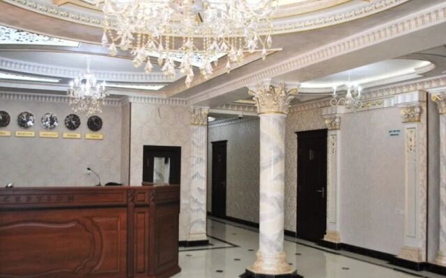 Жахон Гранд