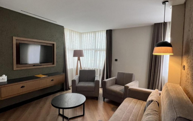 Panagia Suite Hotel