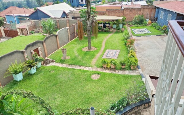 Charming 2-bed House in Kigali