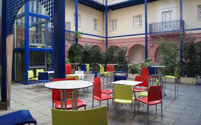 Albergue Inturjoven Huelva - Hostel