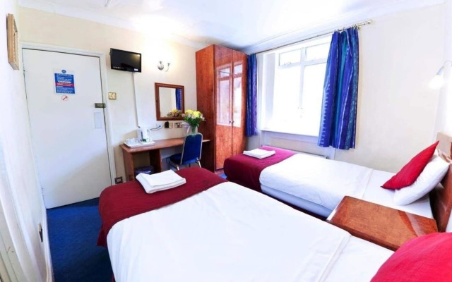 Whiteleaf Hotel