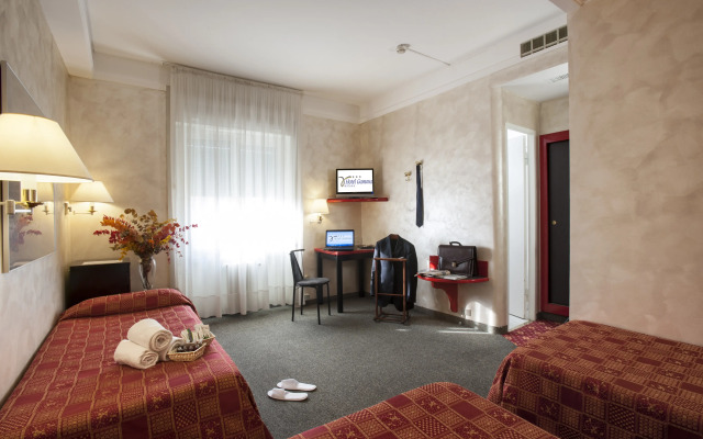 Hotel Gamma
