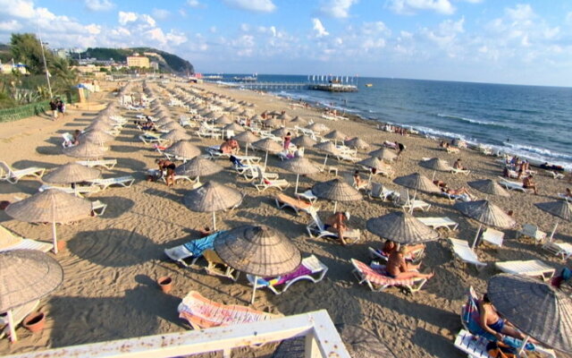 MCS Oasis Beach Club