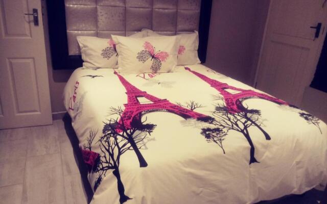 Burd's Nest 215