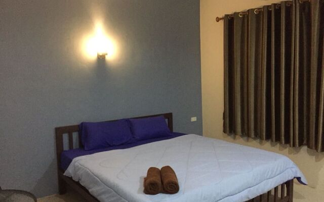 Baan Bang Kluai Resort